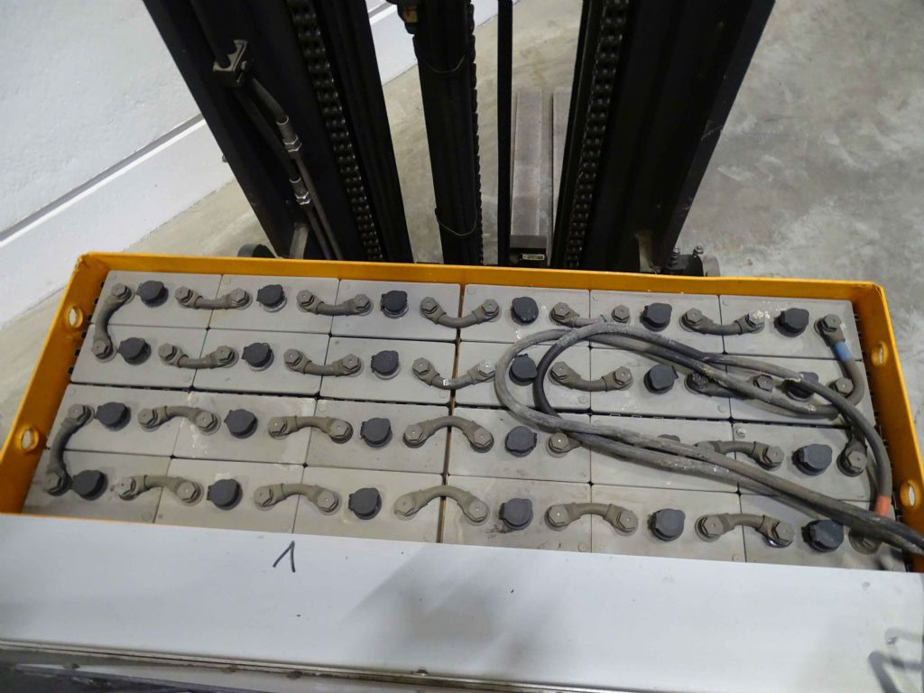 Still FM-X17 - Ανυψωτικό στενών δρόμων: φωτογραφία 4 Still FM-X17 - Ανυψωτικό στενών δρόμων: φωτογραφία 4