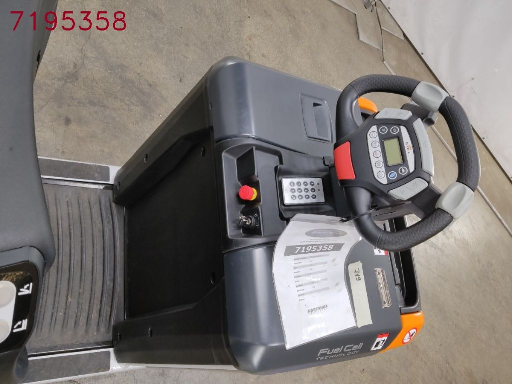 Still LTX-FF10/BATT.NEU - Μηχάνημα έλξης: φωτογραφία 3 Still LTX-FF10/BATT.NEU - Μηχάνημα έλξης: φωτογραφία 3