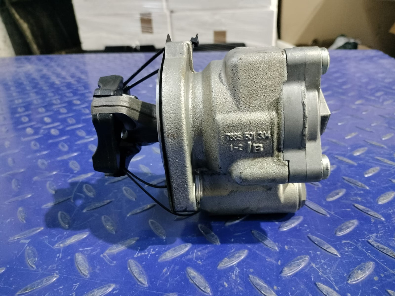 MERCEDES-BENZ - Αντλία υδραυλικού τιμονιού για Φορτηγό: φωτογραφία 1 MERCEDES-BENZ - Αντλία υδραυλικού τιμονιού για Φορτηγό: φωτογραφία 1