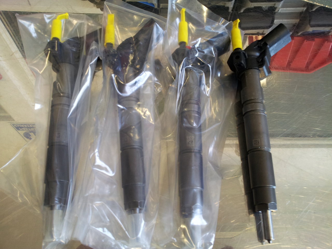 Mercedes 3.0L Euro 4 Piezo Injectors 0445115064 A6420701387 Sprinter, Vito, Viano, E Class, S Class, ML R Class, G CLass - Σύστημα έγχυσης καυσίμου για Πούλμαν: φωτογραφία 3 Mercedes 3.0L Euro 4 Piezo Injectors 0445115064 A6420701387 Sprinter, Vito, Viano, E Class, S Class, ML R Class, G CLass - Σύστημα έγχυσης καυσίμου για Πούλμαν: φωτογραφία 3