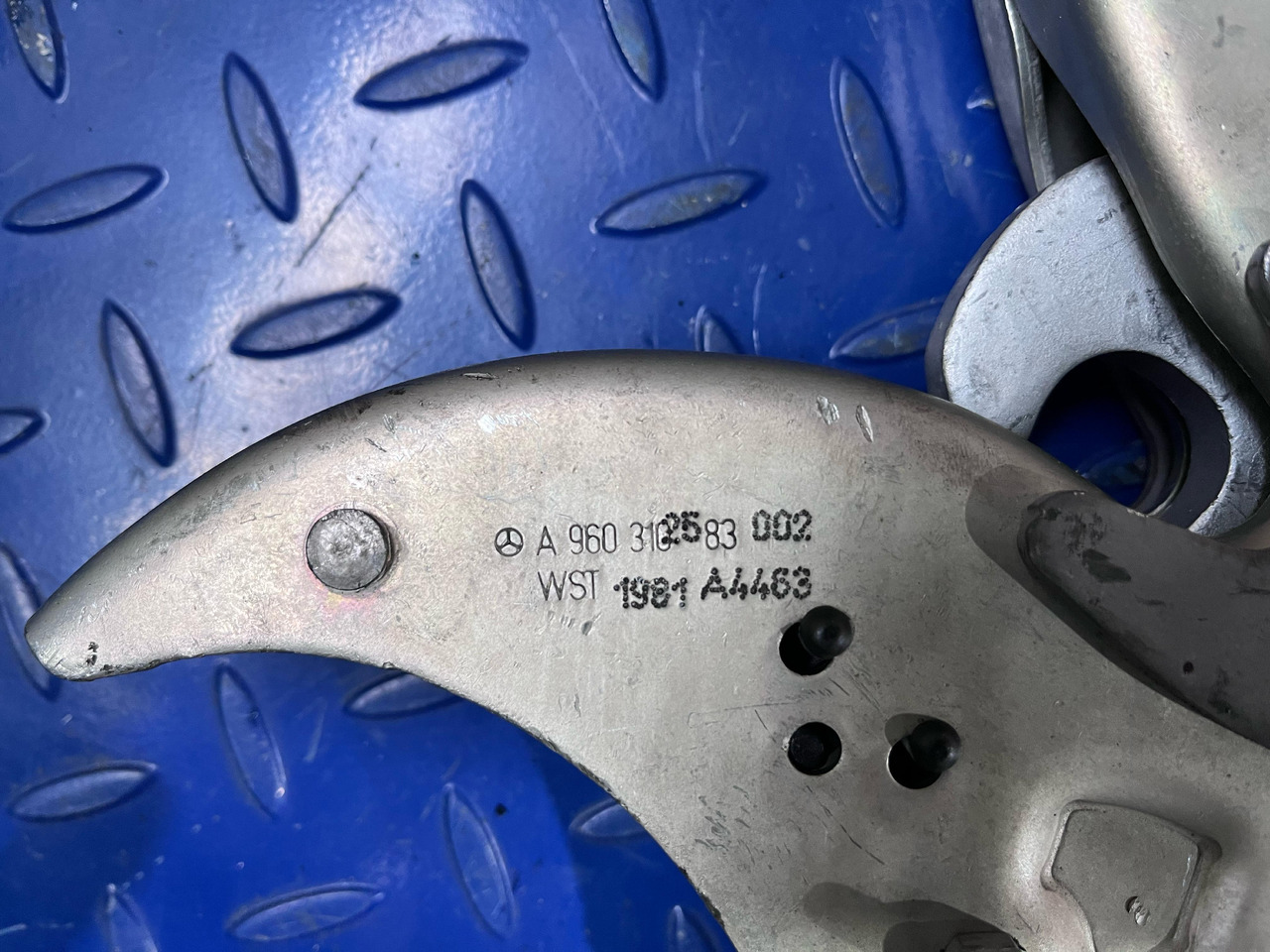 Mercedes Benz A9603102583 - Καμπίνα και εσωτερικό: φωτογραφία 2 Mercedes Benz A9603102583 - Καμπίνα και εσωτερικό: φωτογραφία 2