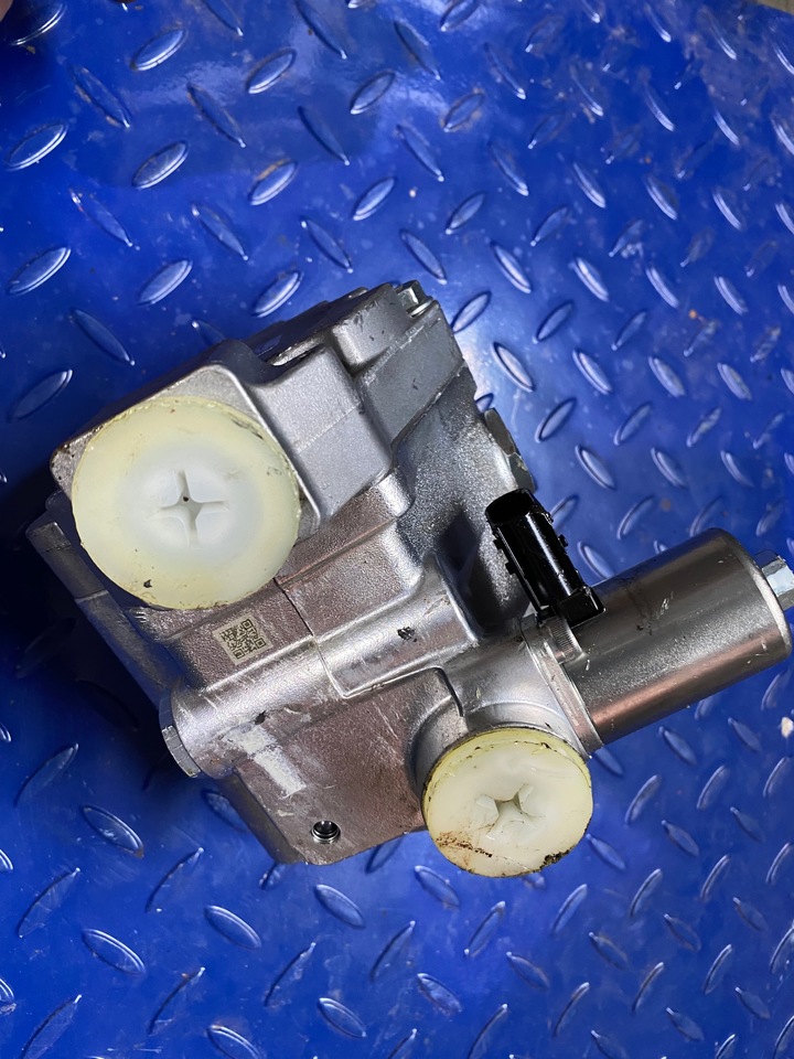 Mercedes Servo Pump A9604600380 Actros MP4 - Αντλία υδραυλικού τιμονιού για Φορτηγό: φωτογραφία 3 Mercedes Servo Pump A9604600380 Actros MP4 - Αντλία υδραυλικού τιμονιού για Φορτηγό: φωτογραφία 3