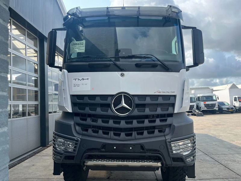 Mercedes-Benz Arocs 3340 A 6x6 Cargo Truck - Φορτηγό μουσαμάς: φωτογραφία 4 Mercedes-Benz Arocs 3340 A 6x6 Cargo Truck - Φορτηγό μουσαμάς: φωτογραφία 4