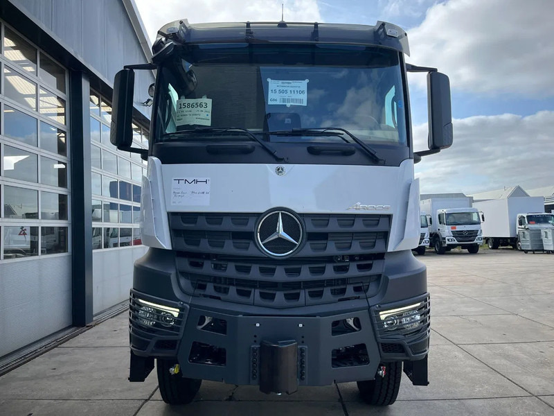 Mercedes-Benz Arocs 4058 AS 6x6 Tractor Head 180T Push Pull EURO-5 - Τράκτορας: φωτογραφία 4 Mercedes-Benz Arocs 4058 AS 6x6 Tractor Head 180T Push Pull EURO-5 - Τράκτορας: φωτογραφία 4