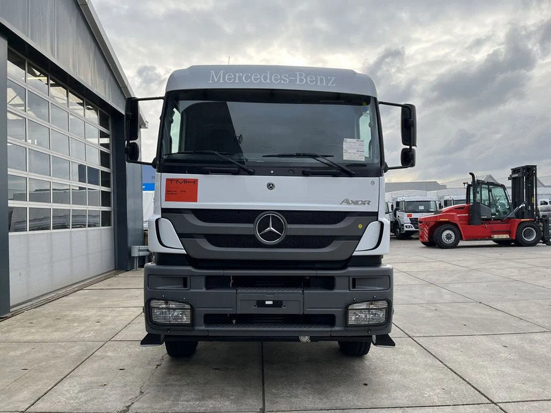 Mercedes-Benz Axor 3344 6x4 Chassis Cabin - Φορτηγό σασί: φωτογραφία 4 Mercedes-Benz Axor 3344 6x4 Chassis Cabin - Φορτηγό σασί: φωτογραφία 4