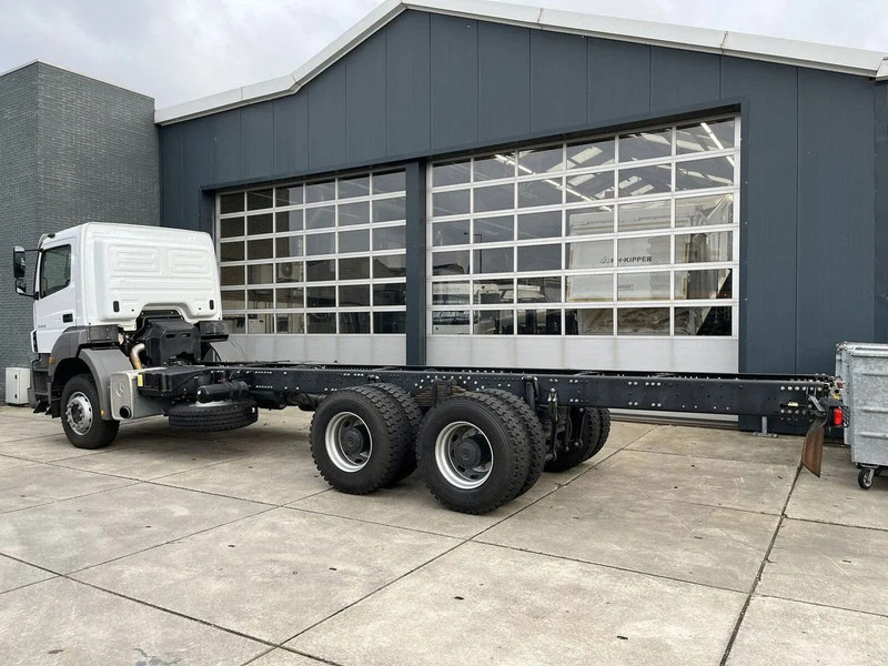 Mercedes-Benz Axor 3344 6x4 Chassis Cabin - Φορτηγό σασί: φωτογραφία 3 Mercedes-Benz Axor 3344 6x4 Chassis Cabin - Φορτηγό σασί: φωτογραφία 3