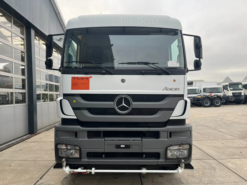 Mercedes-Benz Axor 3344 6x4 Water Tank Truck - Φορτηγό βυτιοφόρο: φωτογραφία 4 Mercedes-Benz Axor 3344 6x4 Water Tank Truck - Φορτηγό βυτιοφόρο: φωτογραφία 4