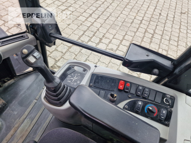 Ελαστιχοφόρος φορτωτής Cat 906M: φωτογραφία 29