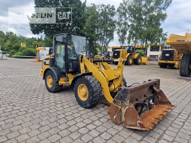 Ελαστιχοφόρος φορτωτής Cat 906M: φωτογραφία 8