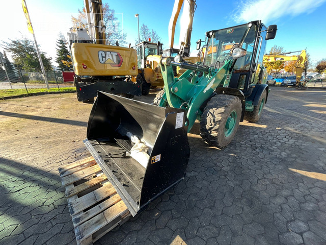 Cat 906M - Ελαστιχοφόρος φορτωτής: φωτογραφία 3 Cat 906M - Ελαστιχοφόρος φορτωτής: φωτογραφία 3