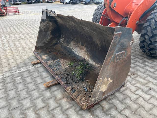 Ελαστιχοφόρος φορτωτής Cat 908H: φωτογραφία 17 Ελαστιχοφόρος φορτωτής Cat 908H: φωτογραφία 17