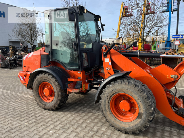 Ελαστιχοφόρος φορτωτής Cat 908H: φωτογραφία 9 Ελαστιχοφόρος φορτωτής Cat 908H: φωτογραφία 9