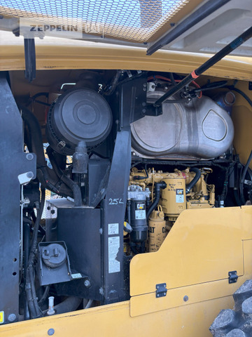 Ελαστιχοφόρος φορτωτής Cat 926M: φωτογραφία 22