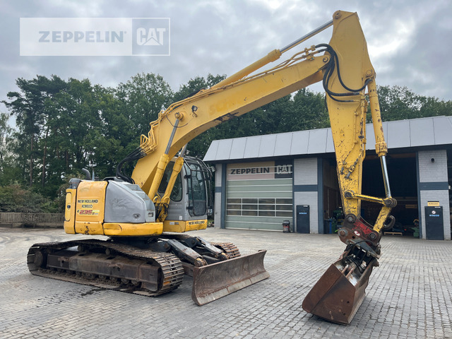 New Holland E235 - Ερπυστριοφόρος εκσκαφέας: φωτογραφία 2 New Holland E235 - Ερπυστριοφόρος εκσκαφέας: φωτογραφία 2