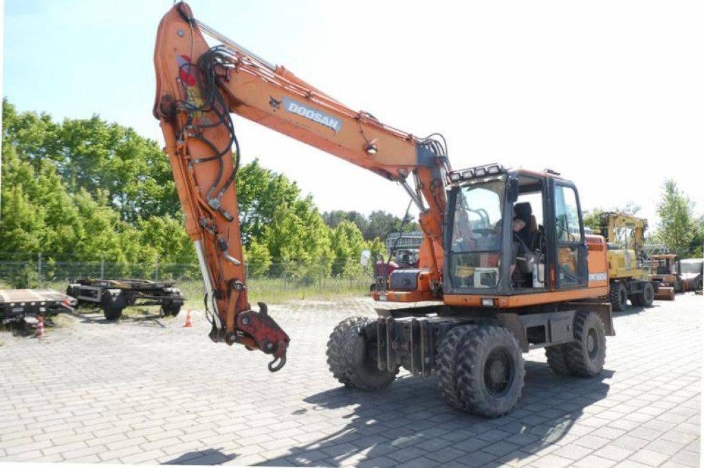 Doosan Mobilbagger DX 160 Mobilbagger - Τροχοφόρος εκσκαφέας: φωτογραφία 2 Doosan Mobilbagger DX 160 Mobilbagger - Τροχοφόρος εκσκαφέας: φωτογραφία 2