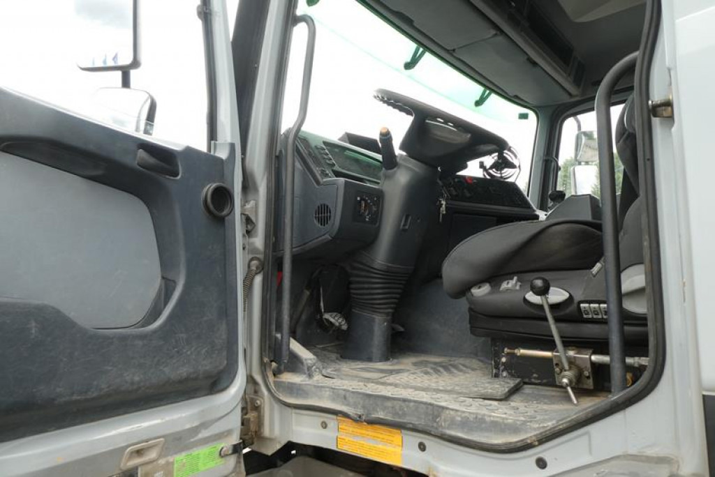 MERCEDES-BENZ Actros 3235 B 8x4 Betonmischer Stetter 9m³ -Deutsch - Φορτηγό: φωτογραφία 4 MERCEDES-BENZ Actros 3235 B 8x4 Betonmischer Stetter 9m³ -Deutsch - Φορτηγό: φωτογραφία 4