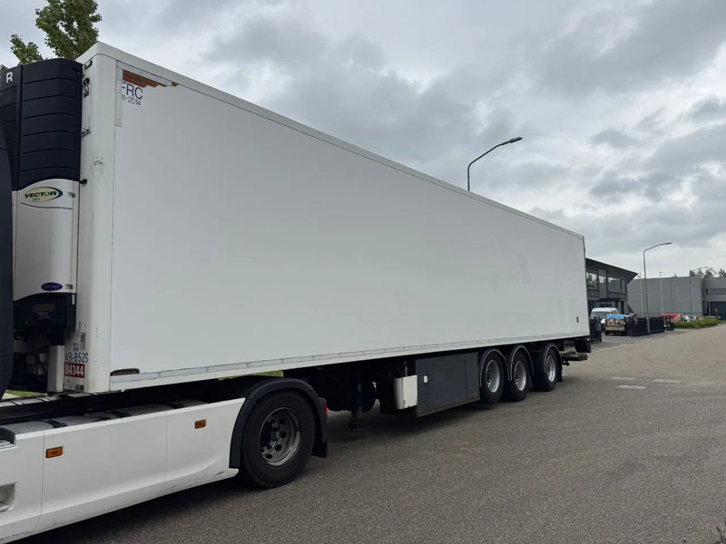 Pacton koelvriesoplegger 3 asser met carrier vector koelmachine, stuuras.. - Επικαθήμενο ψυγείο: φωτογραφία 1 Pacton koelvriesoplegger 3 asser met carrier vector koelmachine, stuuras.. - Επικαθήμενο ψυγείο: φωτογραφία 1