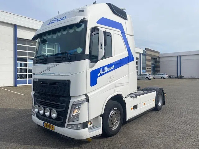 Volvo FH 13.460 XL cabine, euro 6 , full spoilered, smart tacho , new clutch ,beauty..... - Τράκτορας: φωτογραφία 1 Volvo FH 13.460 XL cabine, euro 6 , full spoilered, smart tacho , new clutch ,beauty..... - Τράκτορας: φωτογραφία 1