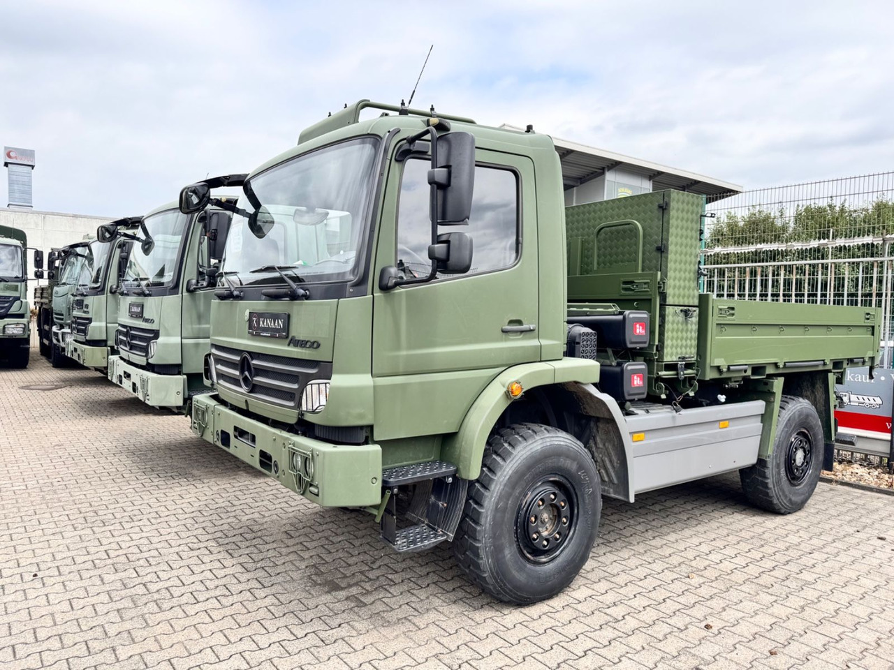 Mercedes-Benz 1018 Atego 4x4 Allrad  Camper - Μικρό φορτηγό με καρότσα: φωτογραφία 2 Mercedes-Benz 1018 Atego 4x4 Allrad  Camper - Μικρό φορτηγό με καρότσα: φωτογραφία 2