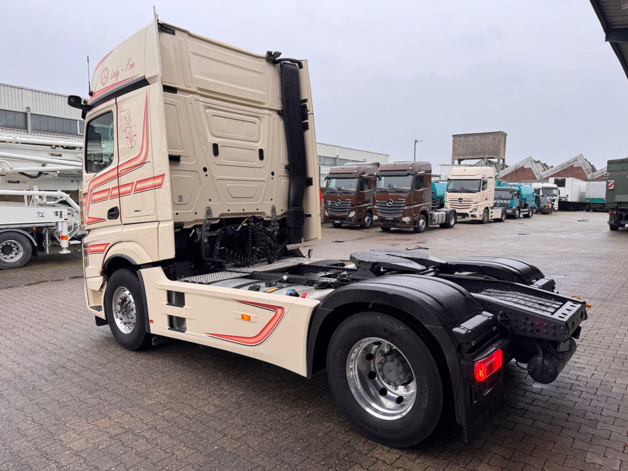 Mercedes-Benz 1848 LS Actros 5 GigaSpace Blatt/Luft - Τράκτορας: φωτογραφία 5 Mercedes-Benz 1848 LS Actros 5 GigaSpace Blatt/Luft - Τράκτορας: φωτογραφία 5