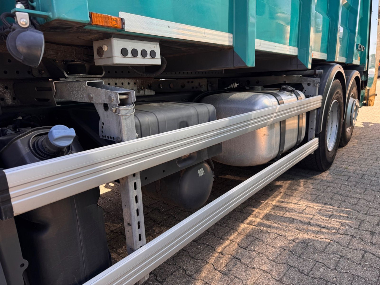 Απορριμματοφόρο Mercedes-Benz 2533 Antos Müllwagen Zöller ATM bei 90Tkm: φωτογραφία 7