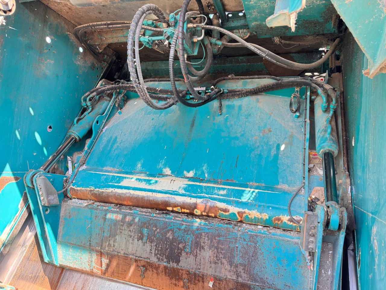 Απορριμματοφόρο Mercedes-Benz 2533 Antos Müllwagen Zöller ATM bei 90Tkm: φωτογραφία 15