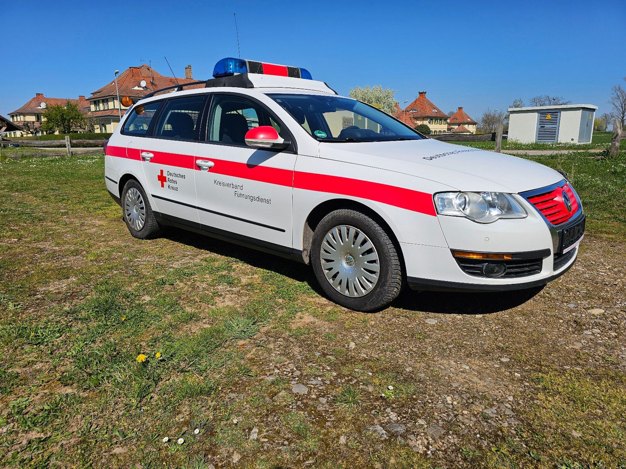 Volkswagen Allrad Feuerwehr Kommandowagen HVO KDOW ELW - Λιμουζίνα/ Sedan: φωτογραφία 1 Volkswagen Allrad Feuerwehr Kommandowagen HVO KDOW ELW - Λιμουζίνα/ Sedan: φωτογραφία 1