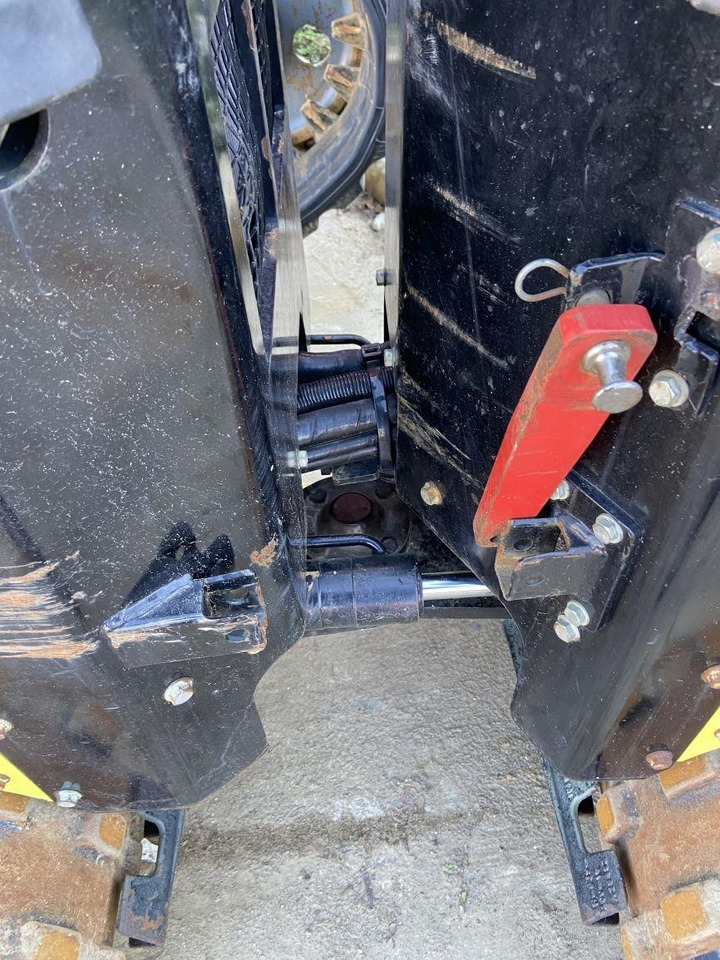 Ammann Rammax 1575 (1324) - Οδοστρωτήρες: φωτογραφία 5 Ammann Rammax 1575 (1324) - Οδοστρωτήρες: φωτογραφία 5