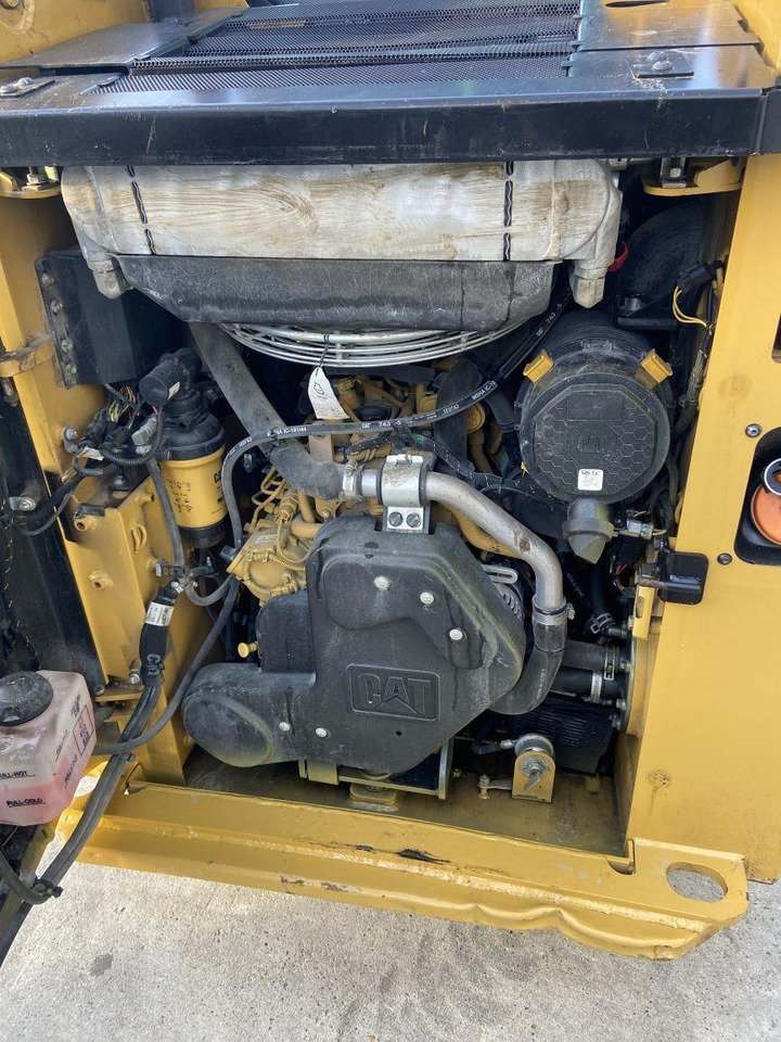 CAT 226 D3 (5867) - Φορτωτής πλάγιας ολίσθησης: φωτογραφία 5 CAT 226 D3 (5867) - Φορτωτής πλάγιας ολίσθησης: φωτογραφία 5