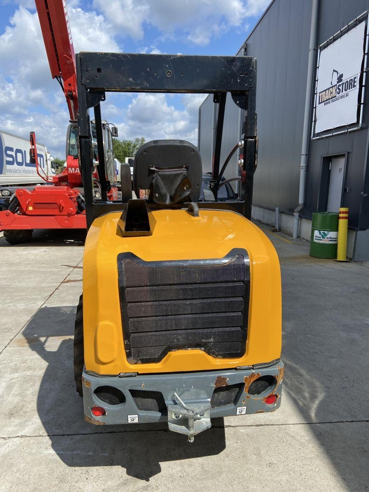 GiANT G2700 Xtra HD (6436) - Σπαστός φορτωτής: φωτογραφία 5 GiANT G2700 Xtra HD (6436) - Σπαστός φορτωτής: φωτογραφία 5