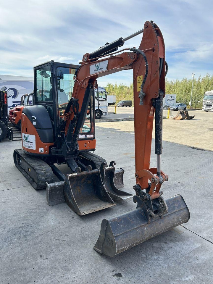 Hitachi ZX33U-6 (7740) - Μίνι εκσκαφέας: φωτογραφία 3 Hitachi ZX33U-6 (7740) - Μίνι εκσκαφέας: φωτογραφία 3