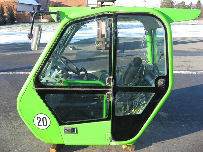 MERLO komplette Kabine, complete cabin, cabine complète, Полный кабины The photo is illustrative! Various cab models still in stock. We need a VIN + SAV number to correctly identify the cabin Your Merlo. - Καμπίνα για Τηλεσκοπικός φορτωτής: φωτογραφία 1 MERLO komplette Kabine, complete cabin, cabine complète, Полный кабины The photo is illustrative! Various cab models still in stock. We need a VIN + SAV number to correctly identify the cabin Your Merlo. - Καμπίνα για Τηλεσκοπικός φορτωτής: φωτογραφία 1